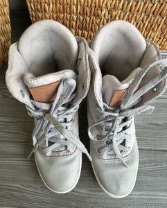 REEBOK CLASSIC High Top Sneakers