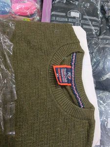 Troll Club Maroon Pullover Sweater