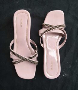 Lavender Cross Strap Sandals💗
