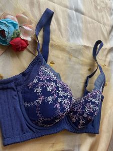 Koren Bra Size 32B Broad Shoulder Belt