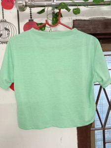 Casual Crop Top 💚