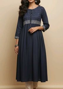 Combo 4 Offer Women&#39;s Kurtas