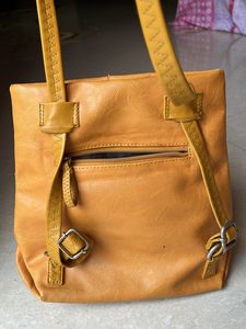Baggit Bagpack Cum Sling Bag