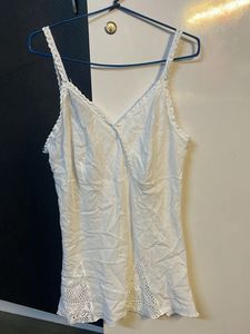 Beachy White top