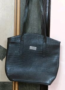 Elle Handbag