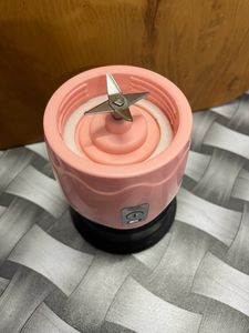PORTABLE JUICE BLENDER