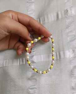 COMBO : Pearls Bracelet AND Dazzling Earrings