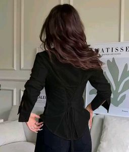 Chic Black Long Sleeve Top