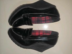 Catwalk Black Loafers