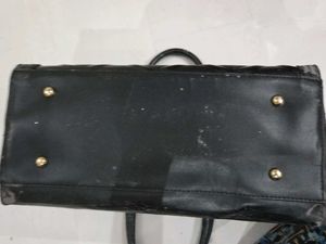 Allen Solly Women Handbag(black)