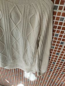 White 🤍 Woolen Top For Women