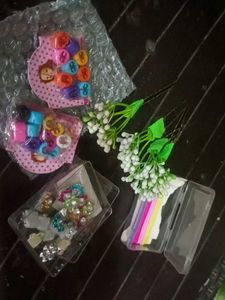 Stylish Women Partywear Hair Accessories.