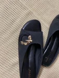 Black Flats