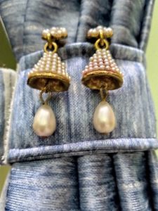 Very Elegant Jhumkas with White Pearl 🌼