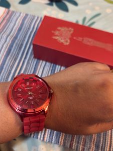 WOMAGE Quartz Red Watch