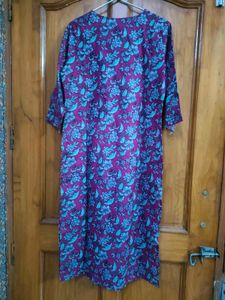Beautiful Printed Sat -Sat Cotton Kurti