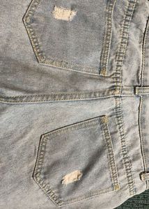Price Drop ‼️Torn Distress Jeans