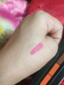 Combo Of 5 In One Lipstick And Colossal Kajal