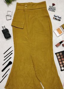 💛 New Mustard Fishcut Skirt 💛