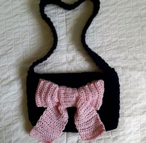Pink🎀 Black Slingbag