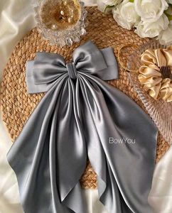 Dreamy French Bow