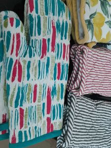Oven Mitts - Set of 4