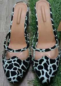 Chic Animal Print Heels