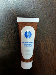 THE MOMS CO FACE SCRUB