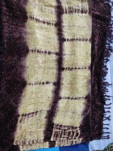 Women Woolen Shimmery Stole