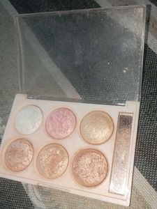 Highlight Palette with 6 different shades