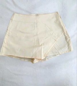 Off White Mini Skorts