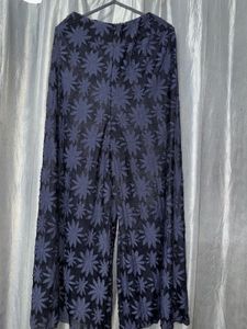 Elegant Black Wide-Leg Pants with Textured Floral
