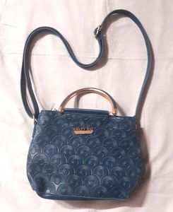 💙👜 New Women's Slingbag Olive Green Bluish Color