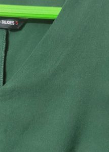 Tokyo Talkies Casual Women dark green top