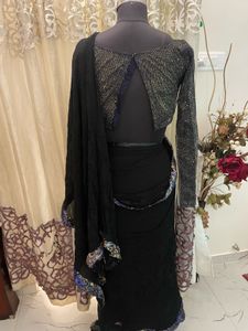 Elegant Black Saree without blouse