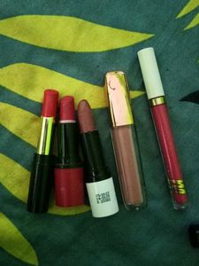 Zudio Myglamm Blue Heaven And 2 More Lipstick