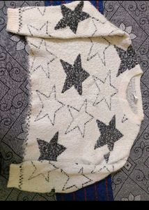 Star Pattern Cropped Sweater
