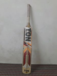Ton Leather Premium Kashmiri Willow Bat