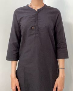 Aurelia Solid Black Kurta Size S
