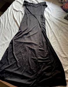 Black Long Gown With High Slit