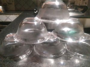 6 pises Glass Bowls