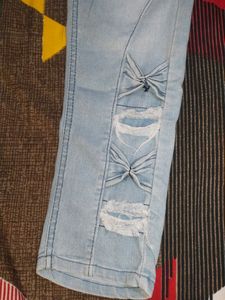 Light Wash Jeans with Bow Detail - Size?
