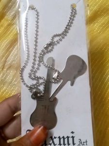 2 Boys Chains