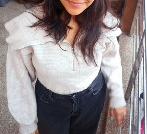 Pull Over Chain Beige Crop Sweater ✨