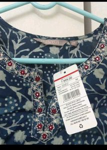 Avaasa Navy Blue Printed Kurta