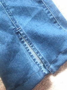 FOREVER 21 JEANS