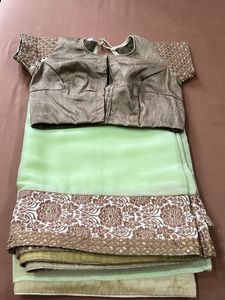 Saree With Blouse