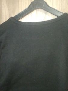Black Basic Tee