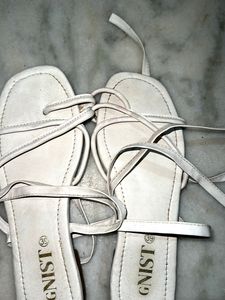 Gnist Tie Up Flats