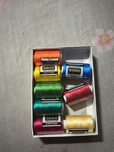 Multicoloure Thread